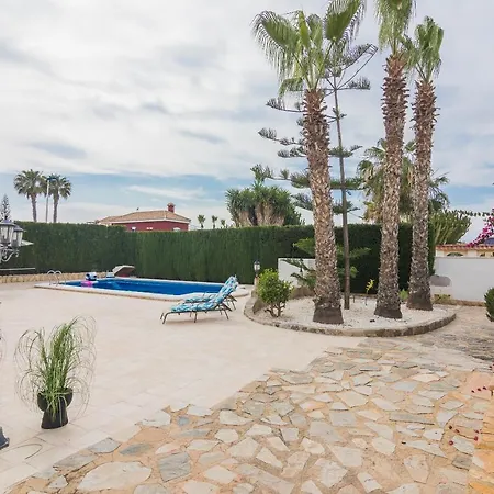 Villa Casa Blanca La Grande - Swimming Pool - Jacuzzi Xxl - 2,4km - Airport 12 Km - Center 1km *